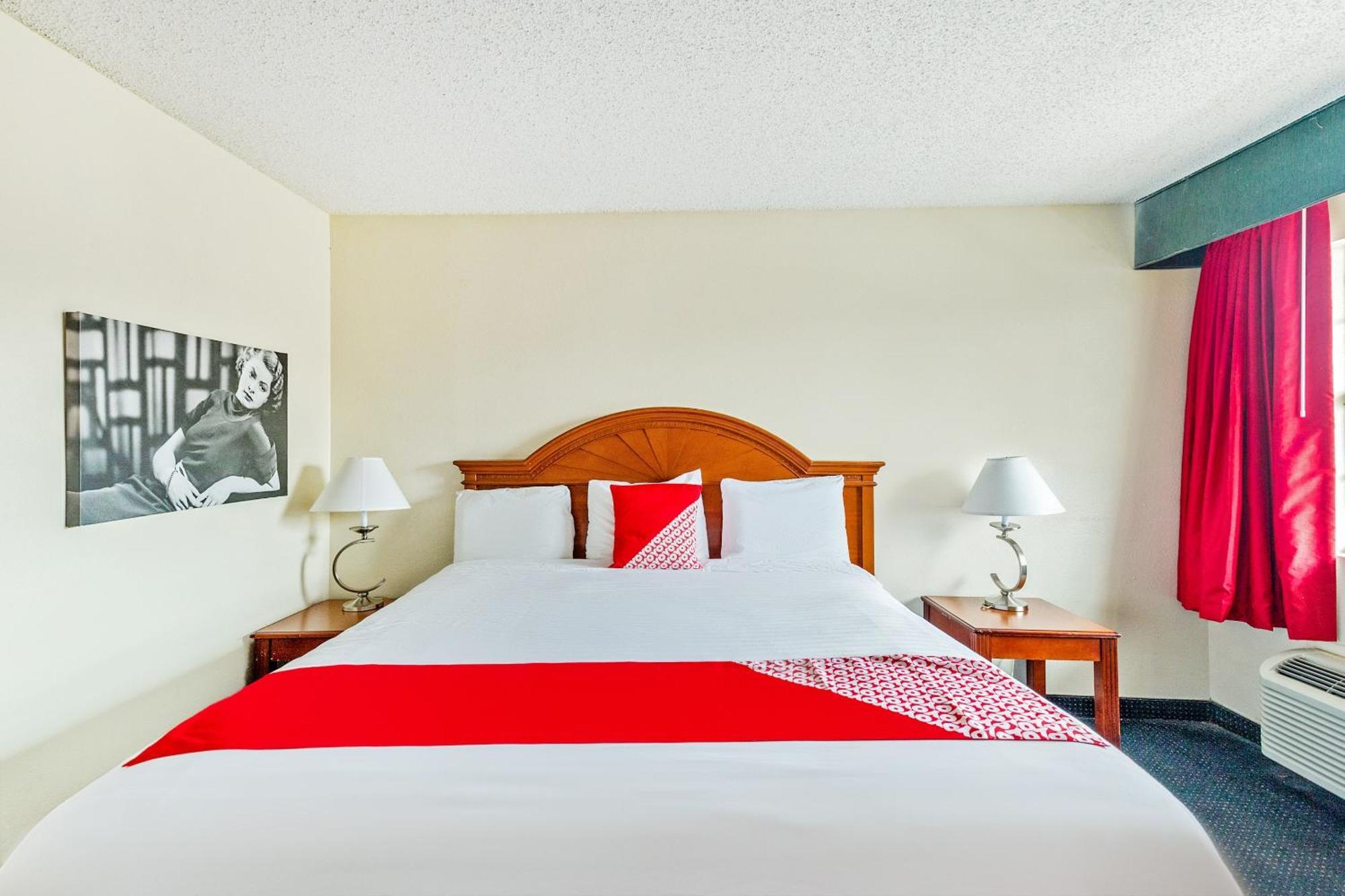 Oyo Hotel San Antonio Lackland Near Seaworld Экстерьер фото