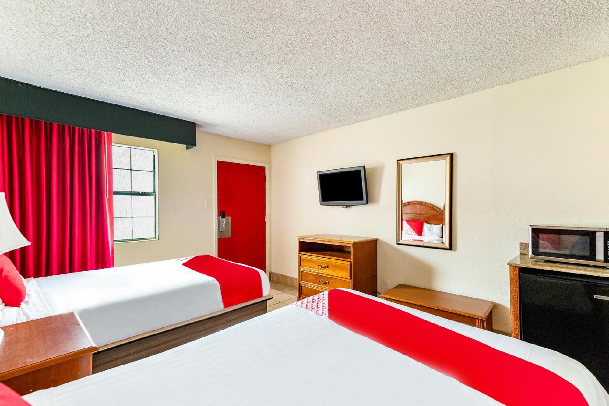 Oyo Hotel San Antonio Lackland Near Seaworld Экстерьер фото