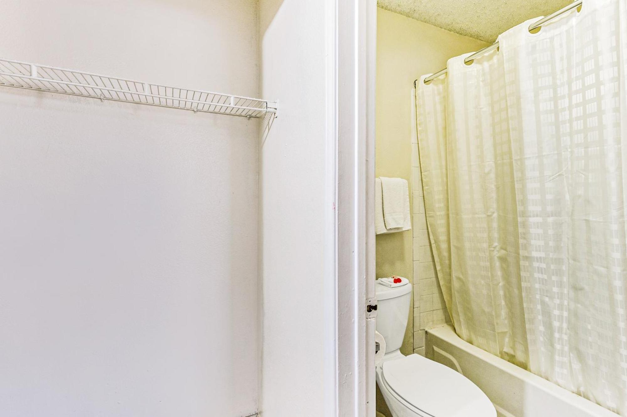 Oyo Hotel San Antonio Lackland Near Seaworld Экстерьер фото