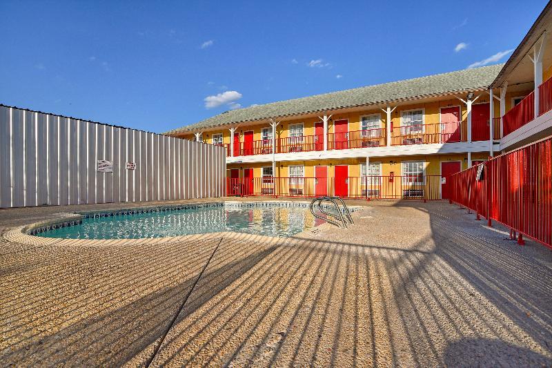 Oyo Hotel San Antonio Lackland Near Seaworld Экстерьер фото