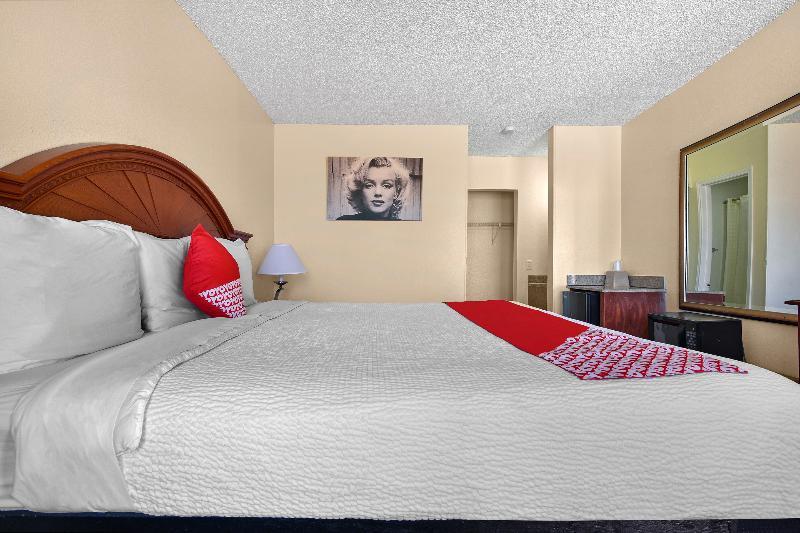 Oyo Hotel San Antonio Lackland Near Seaworld Экстерьер фото