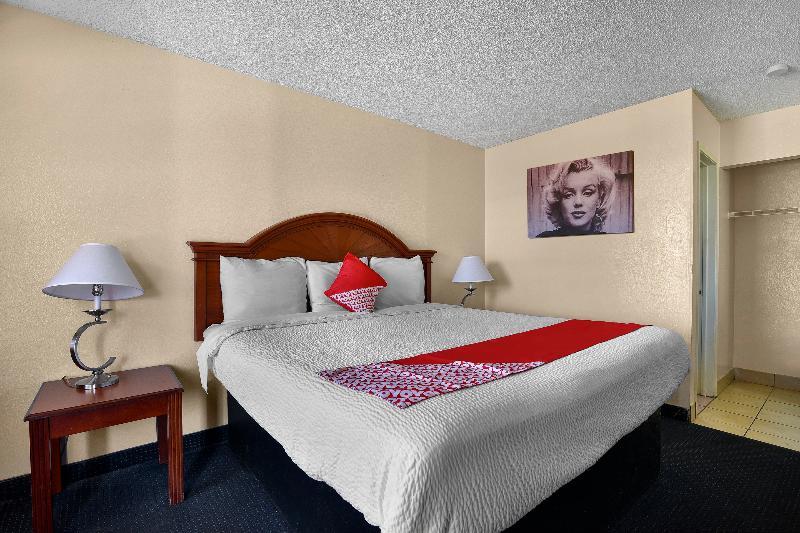 Oyo Hotel San Antonio Lackland Near Seaworld Экстерьер фото